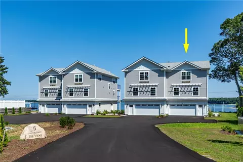 5 Williams St #4, East Greenwich, RI 02818