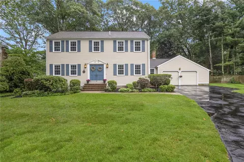 475 Red Chimney Dr, Warwick, RI 02886