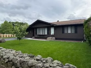 446 Angell Rd, North Providence, RI 02904