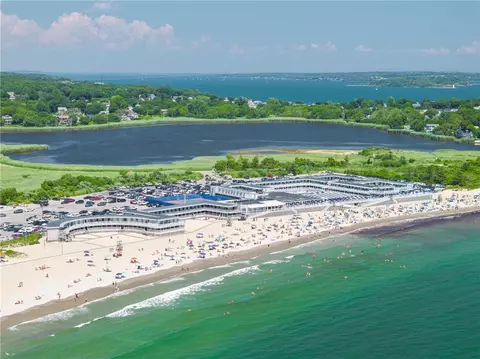 175 Bonnet Point Rd #V14, Narragansett, RI 02879
