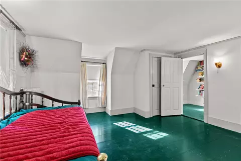 237 Commonwealth Ave, Warwick, RI 02886 photo 28