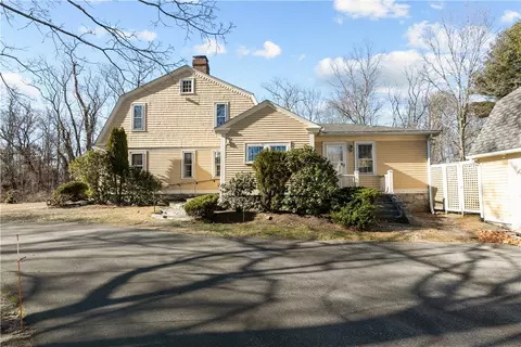 237 Commonwealth Ave, Warwick, RI 02886 photo 3