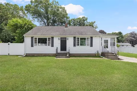 100 Breault St, Putnam, CT 06260