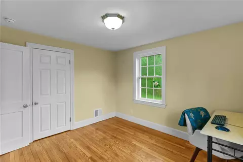 223 Chopmist Hill Rd, Glocester, RI 02814 photo 23