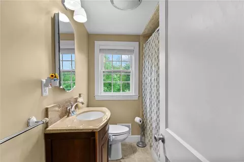 223 Chopmist Hill Rd, Glocester, RI 02814 photo 17