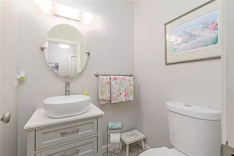 Bath - 5 Havens Rd, Westerly, RI 02891 photo 1 of 5