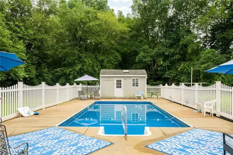 Exterior - 5 Havens Rd, Westerly, RI 02891 photo 6 of 10