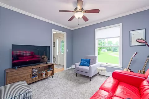 Living - 5 Havens Rd, Westerly, RI 02891 photo 5 of 5