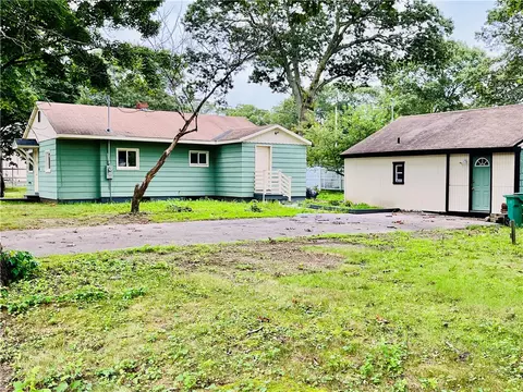 Exterior - 76 Langley St, Warwick, RI 02889 photo 4 of 5