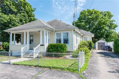 35 Bristol Ave, Pawtucket, RI 02861