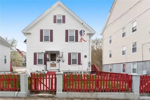 426 Second Ave, Woonsocket, RI 02895 photo 2