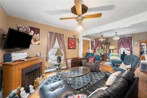 426 Second Ave, Woonsocket, RI 02895 photo 5