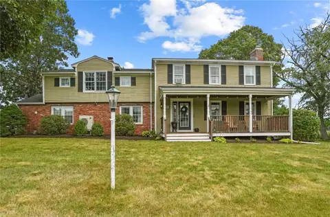263 Abbott Run Valley Rd, Cumberland, RI 02864