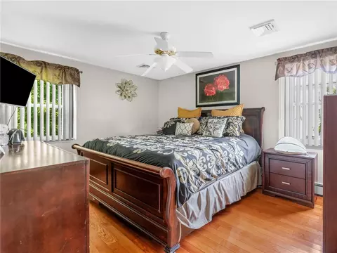 80 Capwell Ave, Woonsocket, RI 02895 photo 11