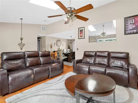 80 Capwell Ave, Woonsocket, RI 02895 photo 10