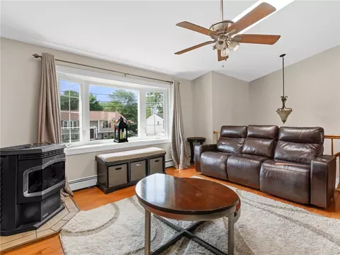 80 Capwell Ave, Woonsocket, RI 02895 photo 9
