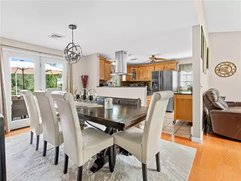 80 Capwell Ave, Woonsocket, RI 02895 photo 2