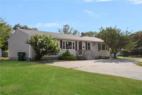 591 W Shore Rd, Warwick, RI 02889
