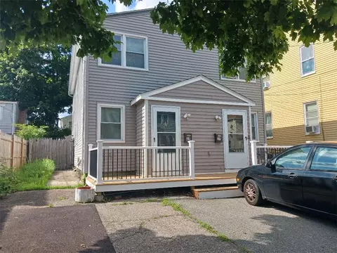 19 Klondike St, Providence, RI 02909