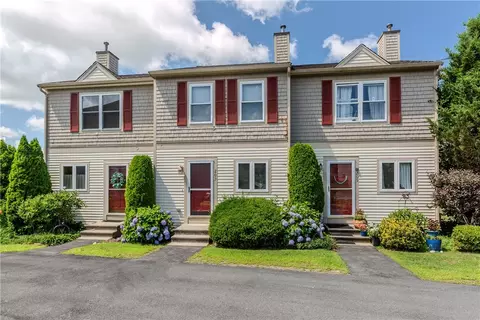 203 Fairway Dr, Coventry, RI 02816