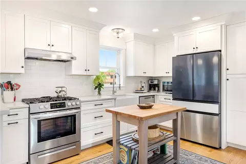 Kitchen - 3 Asylum Rd, Warren, RI 02885 photo 3 of 4