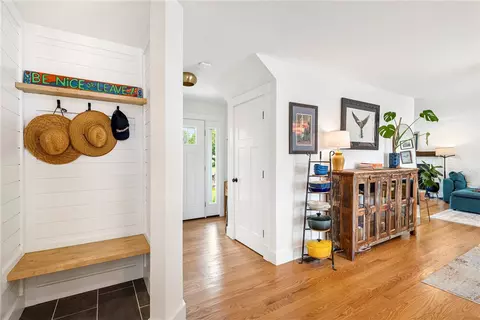 Entry Way - 3 Asylum Rd, Warren, RI 02885 photo 5 of 8