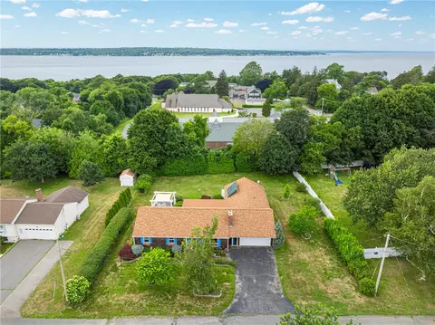 55 Souza Way, Portsmouth, RI 02871