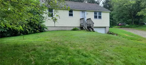 57 Foster Center Rd, Foster, RI 02825