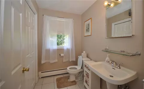 83 Rolling Hill Dr, Exeter, RI 02822 photo 10
