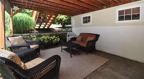 83 Rolling Hill Dr, Exeter, RI 02822 photo 27