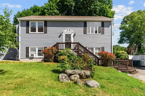 81 Pender Ave, Warwick, RI 02889