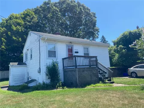 Exterior - 35 Bellevue Ave, Westerly, RI 02891 photo 3 of 5