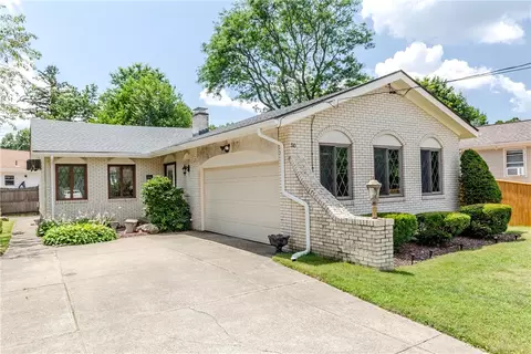 80 Hillside Dr, North Providence, RI 02904
