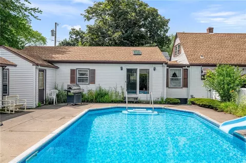 Exterior - 190 Linden Ave, Woonsocket, RI 02895 photo 9 of 14