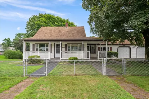 190 Linden Ave, Woonsocket, RI 02895