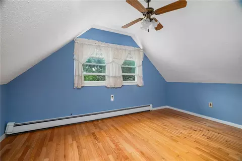 Bedroom - 190 Linden Ave, Woonsocket, RI 02895 photo 3 of 4