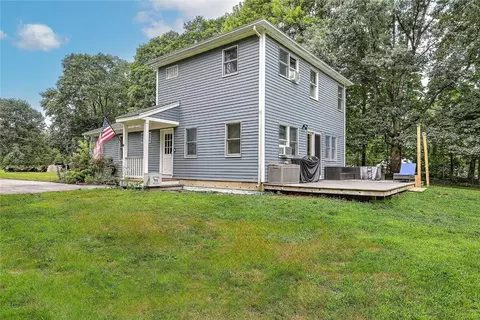 18 Manning Ct, Coventry, RI 02816 photo 3