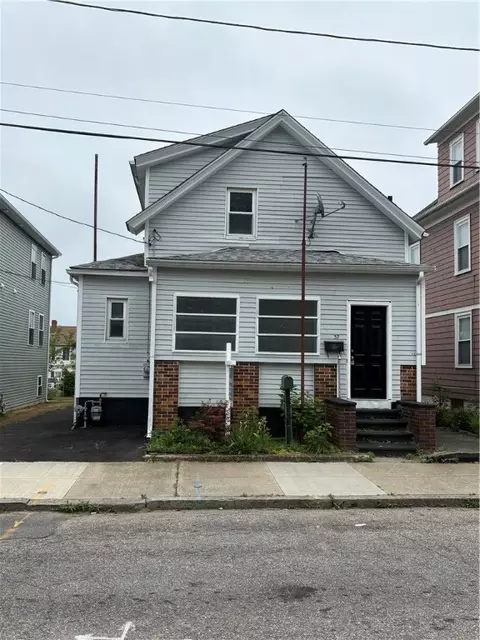 37 Hampton St, Providence, RI 02904