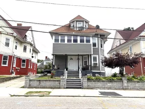 582 Public St, Providence, RI 02907