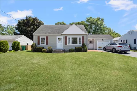 58 Lydick Ave, Warwick, RI 02888
