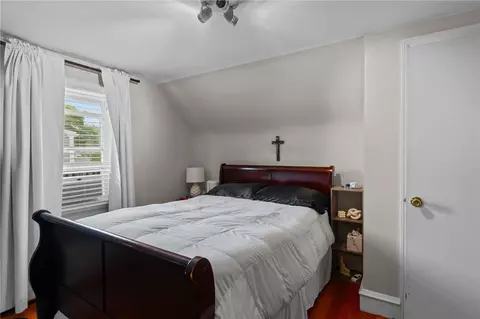 Bedroom - 70 Palm Blvd, Warwick, RI 02888 photo 5 of 10