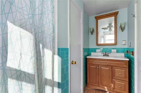 61 Pine St, Woonsocket, RI 02895 photo 12