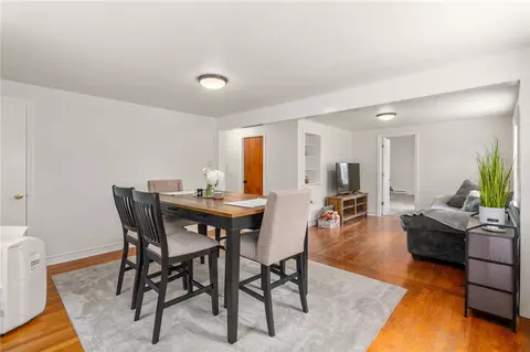 Dining - 265 Hunt Ave, Warwick, RI 02886 photo 2 of 3