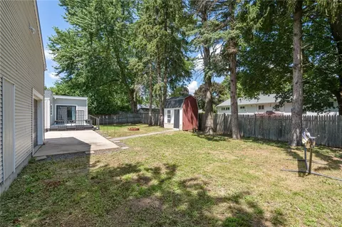 Exterior - 265 Hunt Ave, Warwick, RI 02886 photo 5 of 12