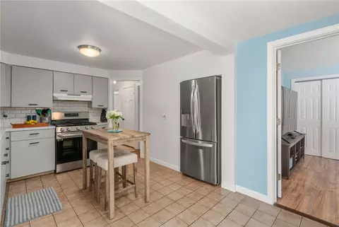 Kitchen - 265 Hunt Ave, Warwick, RI 02886 photo 3 of 4