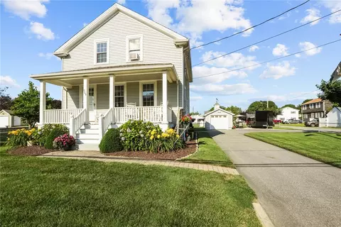 549 Aquidneck Ave, Middletown, RI 02842