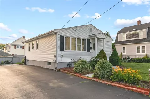 61 Sixth St, East Providence, RI 02914