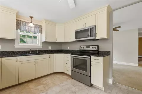 48 Langevin St, Woonsocket, RI 02895 photo 4