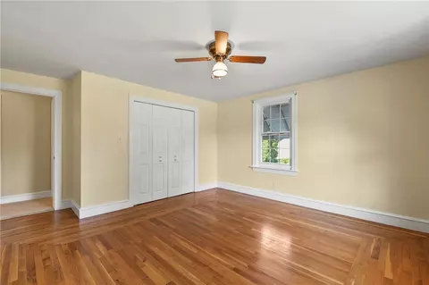 48 Langevin St, Woonsocket, RI 02895 photo 9