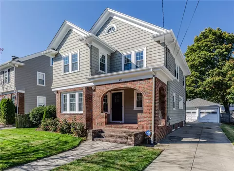 93 Cathedral Ave, Providence, RI 02908
